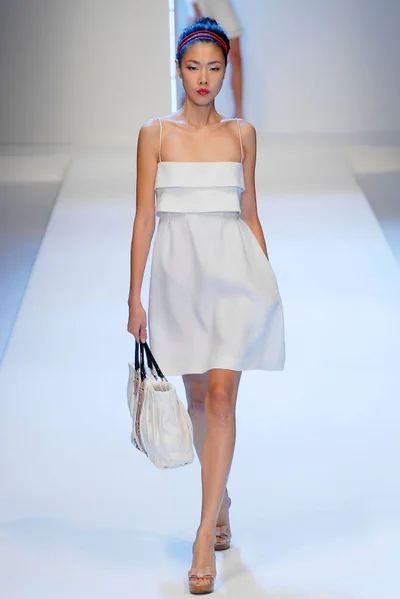 Look 14